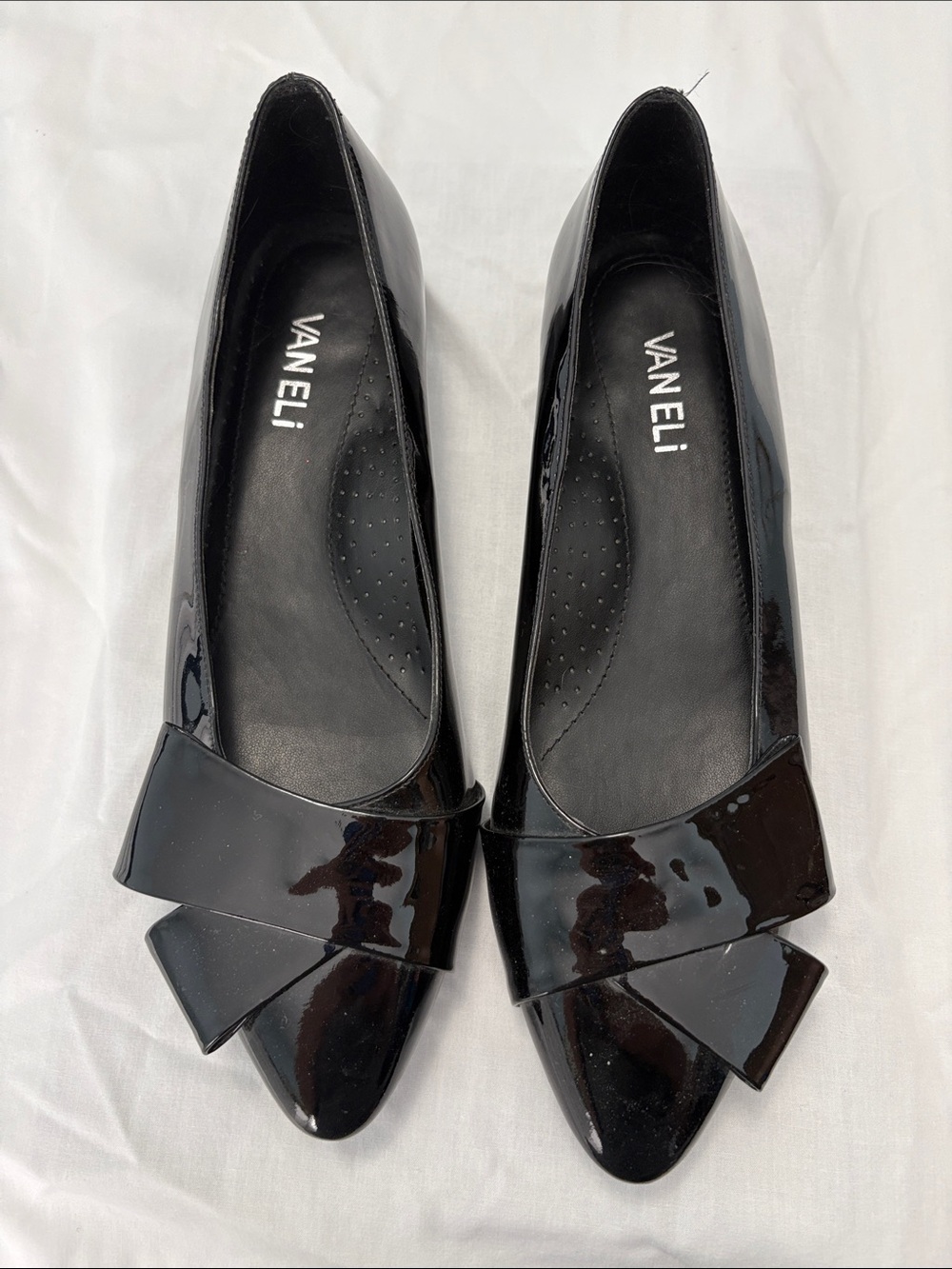 Vaneli Black Patent Leather Bow Flats Size 7.5N NWOT